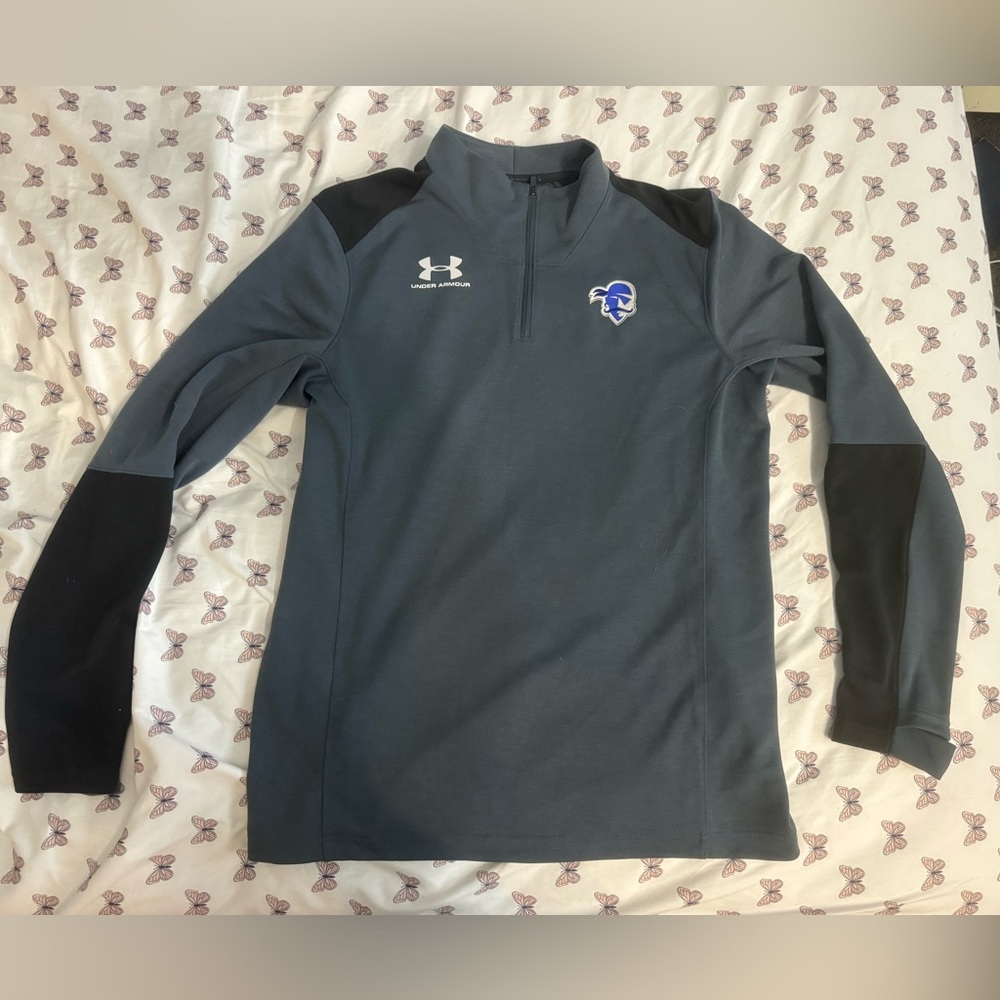 Under Armour soccer style under armour quarter zip XL